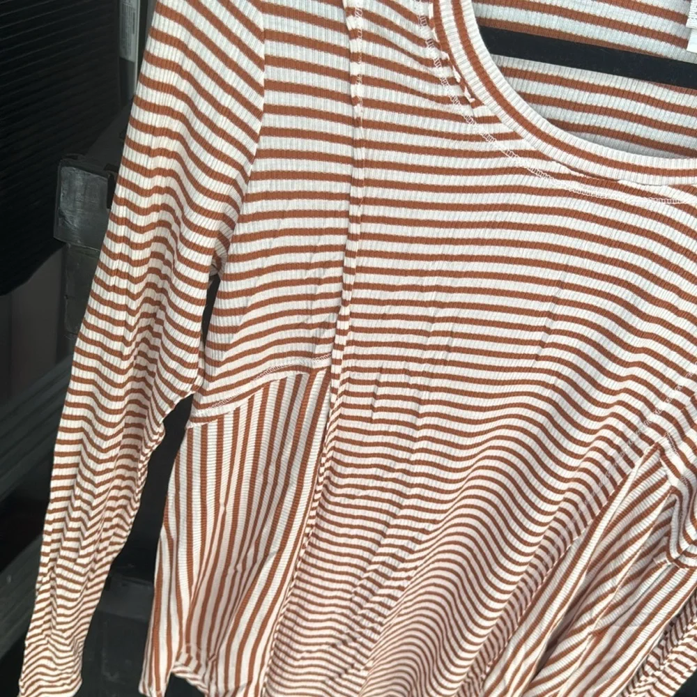 Daytrip stripe top - Picture 3 of 5